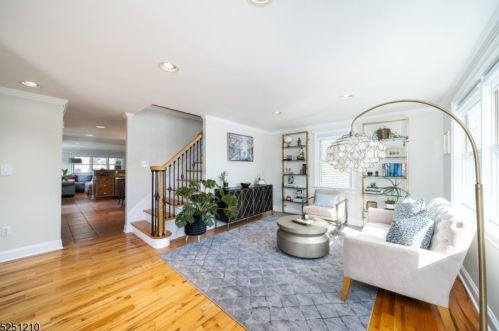 49 Myrtle St, Cranford NJ  07016-3456 exterior