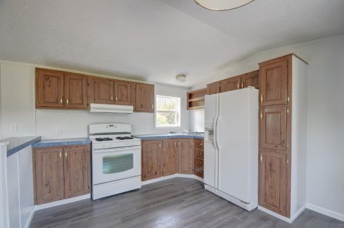 3658 750, Bass Lake IN  46534-8429 exterior