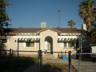 7985 Juniper Ave, Fontana CA  92336-2569 exterior