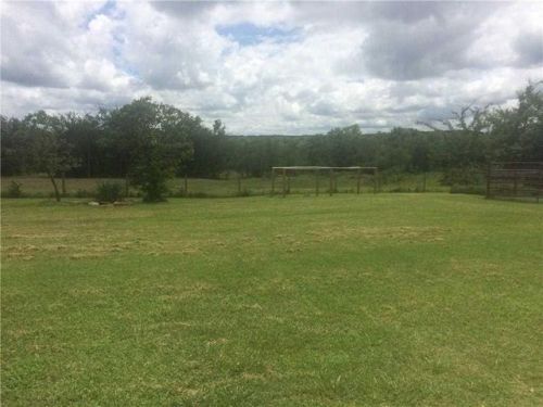370153 1020 Rd, Castle, OK 74833-2300