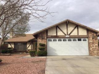 13750 Oakmont Dr, Victorville CA  92395-4831 exterior