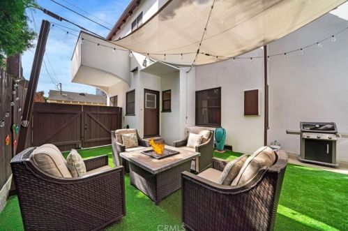 126 Orizaba Ave, Long Beach CA  90803-2527 exterior