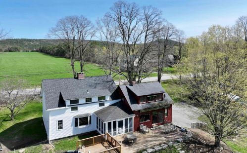209 Dartmouth College Hwy, Haverhill NH  03765-5105 exterior