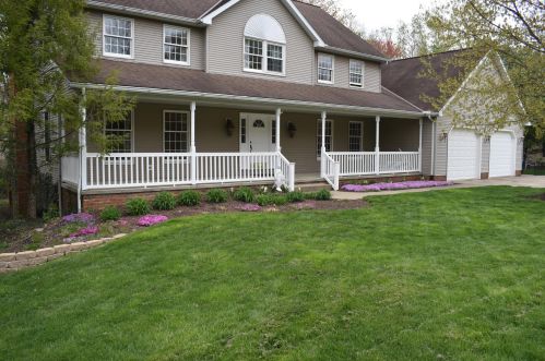 3710 Rosewood Dr, Zanesville, OH 43701-6483