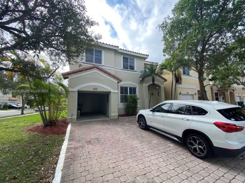 16904 35th St, Hollywood FL  33027-4544 exterior