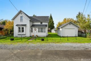 602 16th St, Puyallup, WA 98371-5658