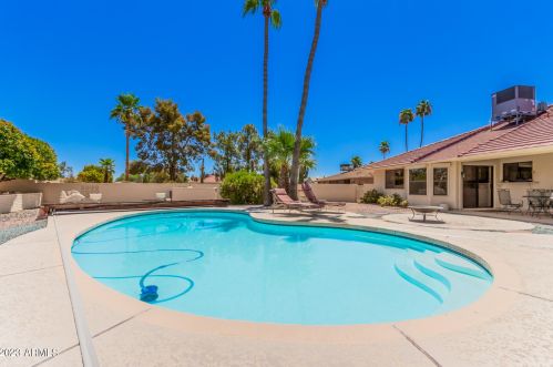 13232 Ballad Dr, Sun City AZ 85375-6537 exterior