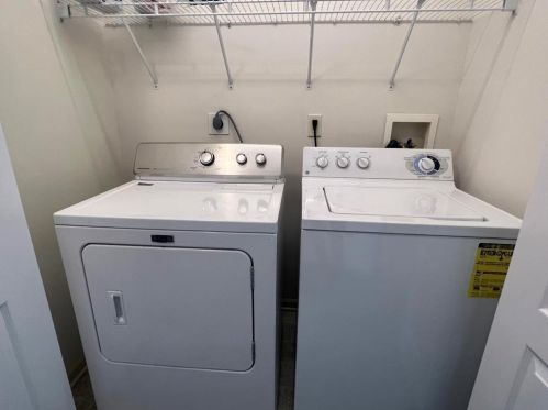 4 Saratoga Ct, Easton PA  18040-1046 exterior