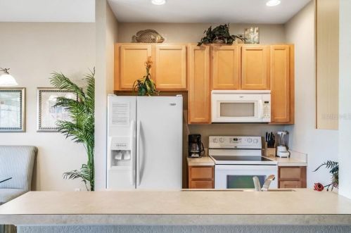 2459 Caravelle Cir, Kissimmee FL 34746-5809 exterior