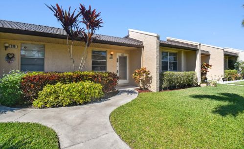 203 Lake Meryl Dr, West Palm Beach, FL 33411-3392