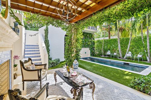 444 Chilean Ave, Palm Beach FL  33480-4529 exterior