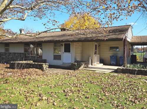 153 Alva Dr, Harrisburg, PA 17112-3711