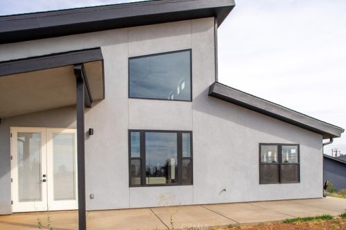 5557 Keith Rd, Paradise CA  95969-5019 exterior