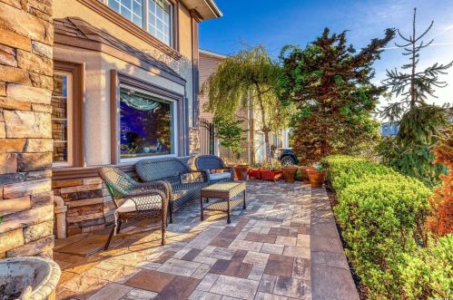 2672 Rachel St, North Bellmore, NY 11710-5414
