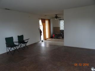 11375 Kiowa Rd, Apple Valley CA  92308-7785 exterior