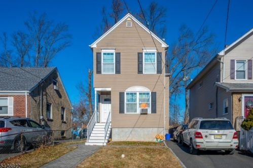 235 8th Ave, Roselle NJ  07203-2033 exterior