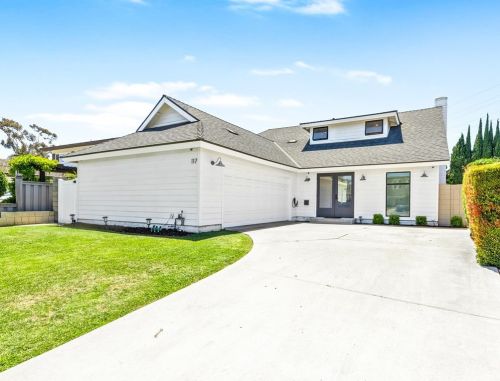 117 Harvard Ln, Seal Beach CA  90740-2508 exterior