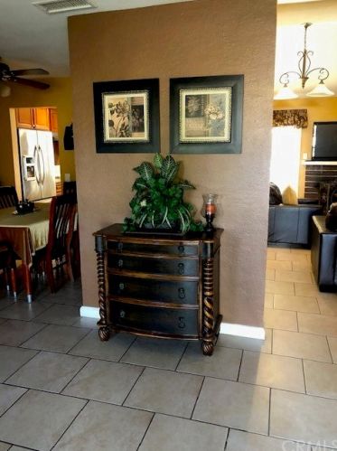 718 Idyllwild Ave, Rialto CA  92376-4816 exterior