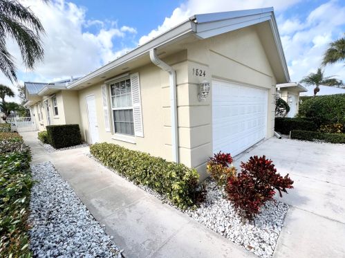 1824 Waterfall Blvd, Palm City, FL 34990-4715