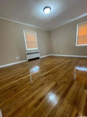 202 Lincoln Ave, Roosevelt, NY 11575-1815