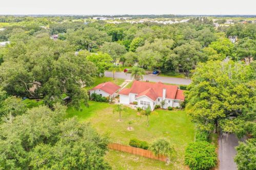 1117 Lake Ave, Grenelefe, FL 33844-3809