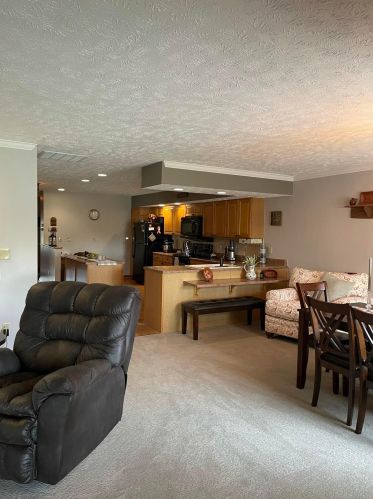 821 Leesburg Ave, Washington Ch OH  43160-1254 exterior