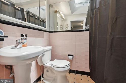 255 Spruce St, Manor PA 19036-1021 exterior