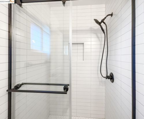 1451 Crestwood Dr, San Bruno CA  94066-1907 exterior