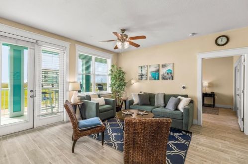 26320 Cat Tail Dr, Galveston, TX 77554-5121