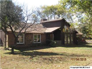 1910 Spanish Oaks Dr, Huntsville, AL 35803-1751