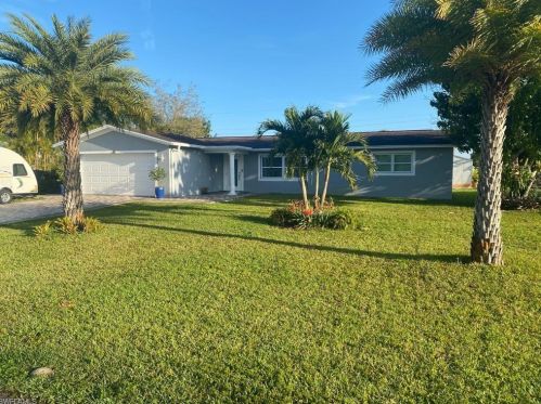 1517 Huntdale St, Lehigh Acres, FL 33936-5826