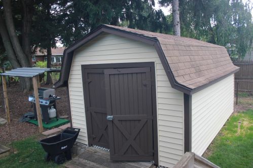 2326 Pawnee Dr, London OH  43140-9018 exterior