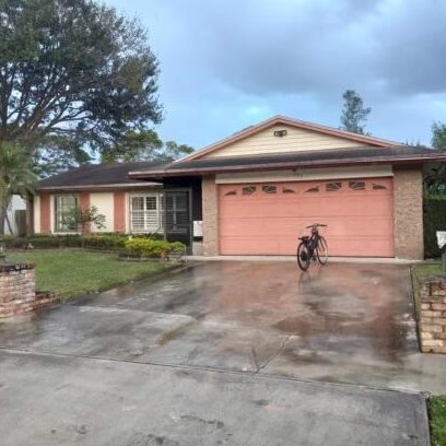 213 Bobwhite Rd, West Palm Beach, FL 33411-1718