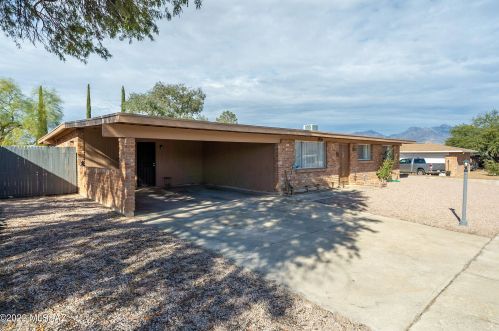 963 Larry Pl, Tucson, AZ 85710-2652
