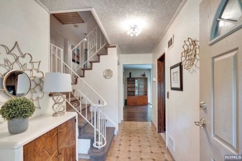 166 Hudson Ave, Englewood, NJ 07631-1938