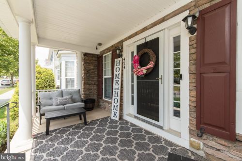 424 Prospect Hill Blvd, Charles Town WV  25414-5498 exterior