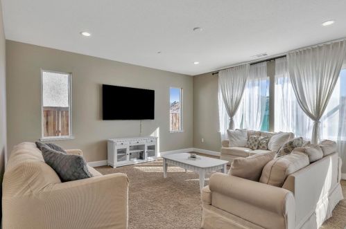 21252 Grapevine Dr, Grayson CA  95363-8903 exterior