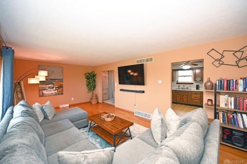 2347 Johnsville Brookville Rd, Brookville OH  45309-9797 exterior