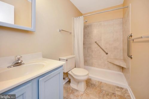 124 Saylers Crk Rd, Locust Grove VA 22508-5119 exterior