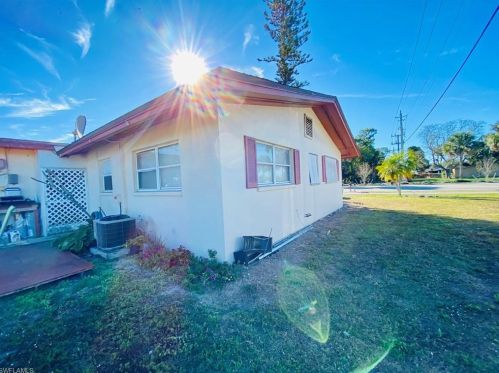 4375 Golden Gate Pkwy, Naples, FL 34116-7052