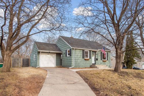 1824 Georgia Ave, Minneapolis, MN 55426-2129