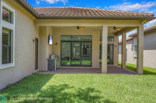 8178 Hutchinson Ct, Delray Beach FL  33446-5679 exterior