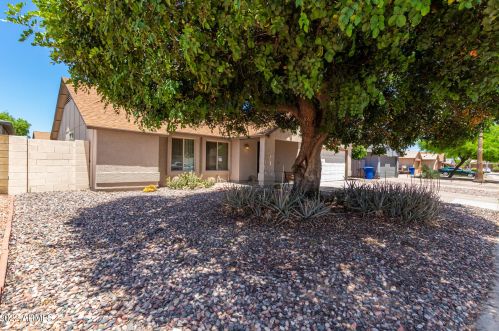 644 Shawnee Dr, Chandler, AZ 85225-2127
