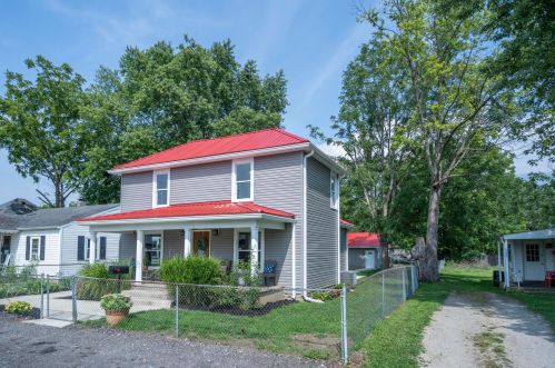 512 Campbell St, Washington Ch, OH 43160-1445