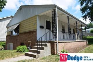 2815 50th St, Omaha, NE 68106-3130