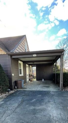 448 Craigdell Rd, New Kensington, PA 15068-3057