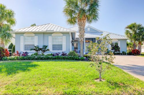 135 Madison Ct, Fort Pierce, FL 34986-3587