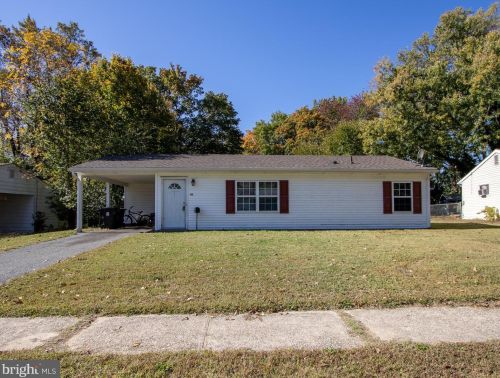 46 Wayne Dr, Dover, DE 19901-4956