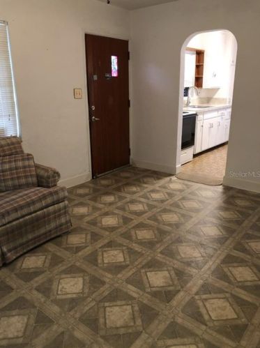 516 Disston Ave, Tavares FL  32778-2711 exterior