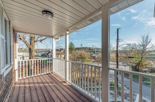 108 Oak Spring Rd, Canonsburg PA  15317-1045 exterior